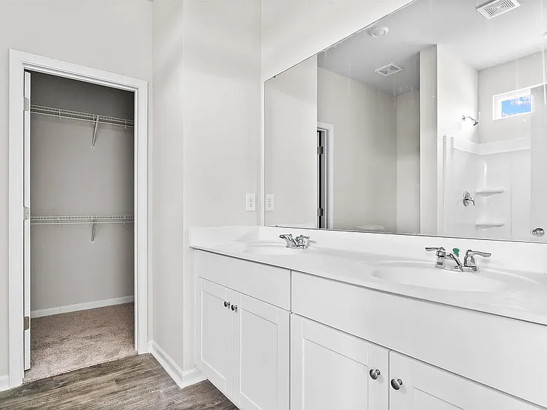 141 Cypress Hollow Dr — Photo 21