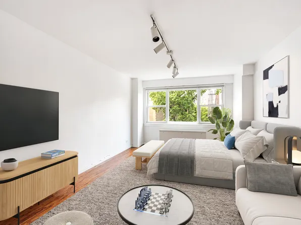 101 West 12th Street image 1 of 7