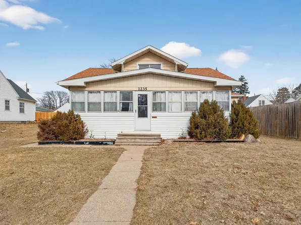 1235 Independence Ave, Waterloo, IA 50703