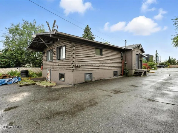 2701 Eagle St, Anchorage, AK 99503