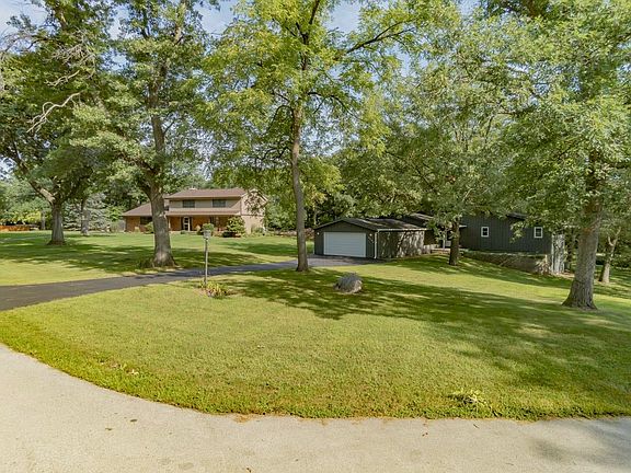 4th image of 6702 Squire Ln