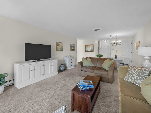 42 Old Colony Way APT 28, Orleans, MA 02653