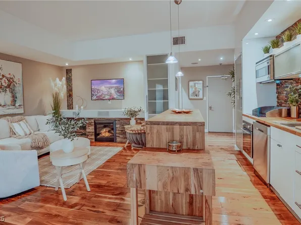 3111 Bel Air Dr Unit 202, Las Vegas, NV 89109