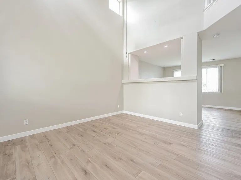 24762 E Wyoming Cir — Photo 6