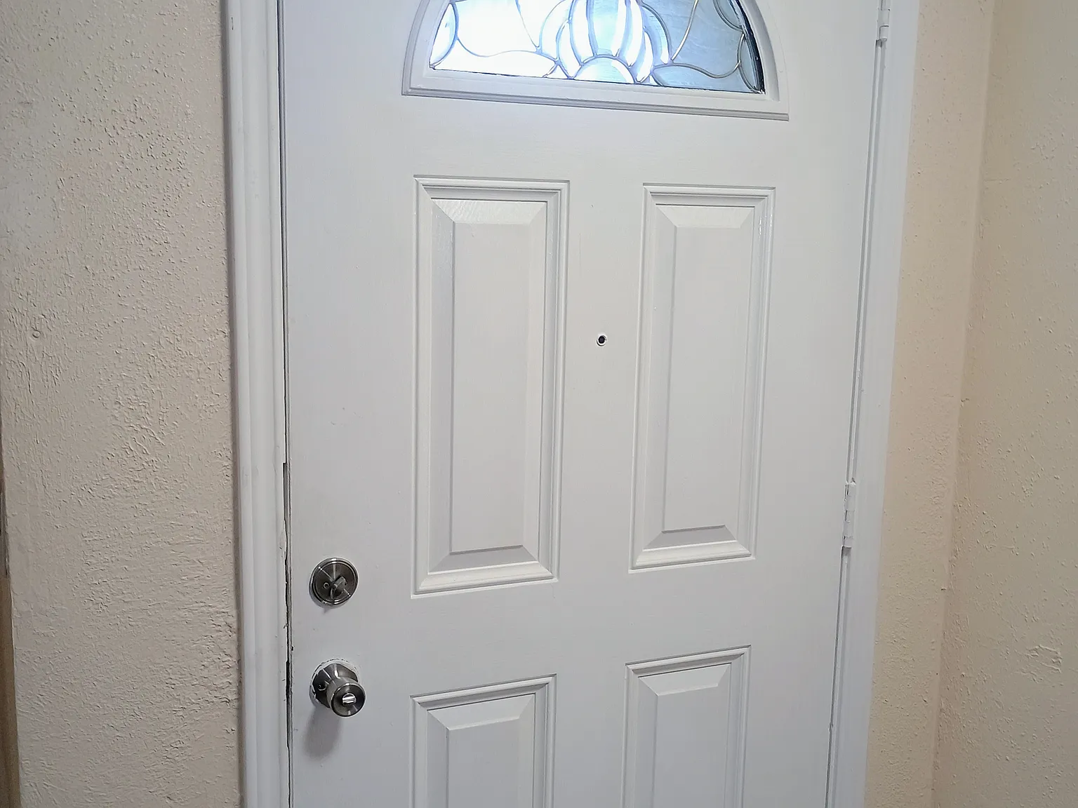 5 bed, 1856 sqft, $2,495 — Photo 3