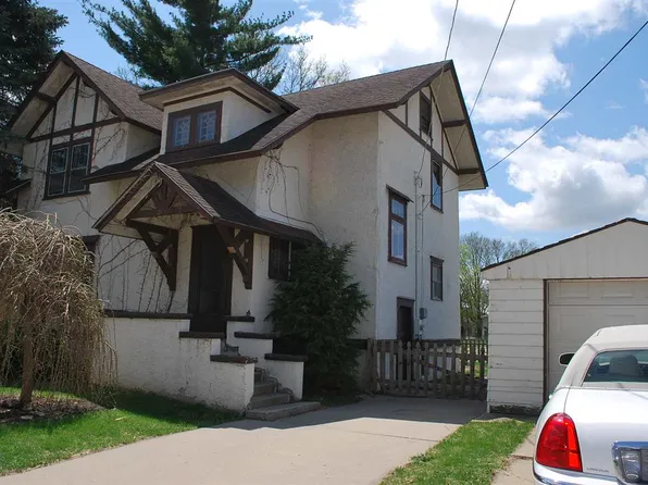 214 Franklin Pl, Rockford, IL 61103