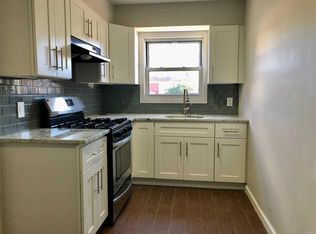 317 126th St, Flushing, NY 11356