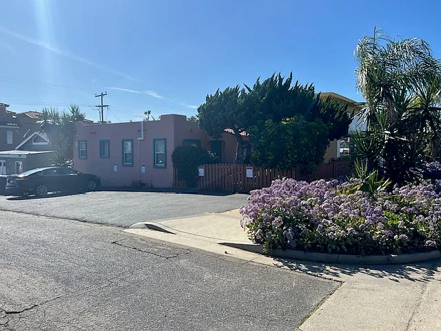 827 S Tremont St — Photo 13