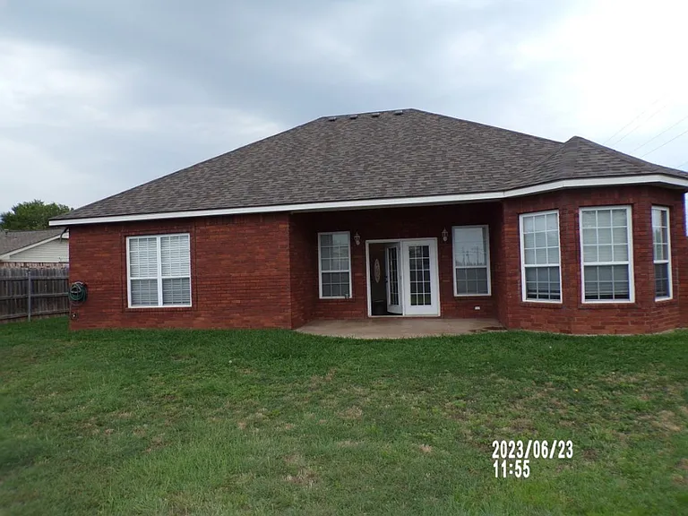 828 Wisconsin St — Photo 10