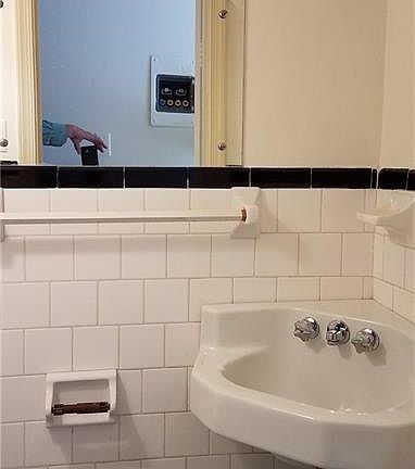 5th image of 303 W Hamilton St #I