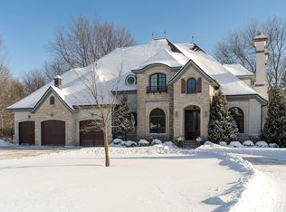 205 Woodhill Ct, Mankato, MN 56001