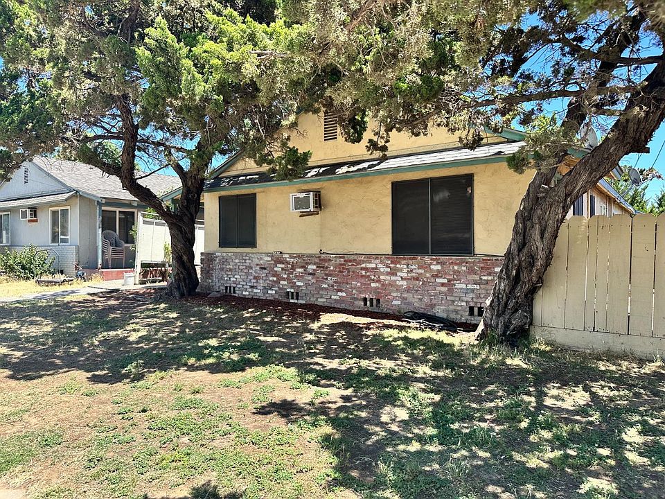 1st image of 821 Colorado Ave