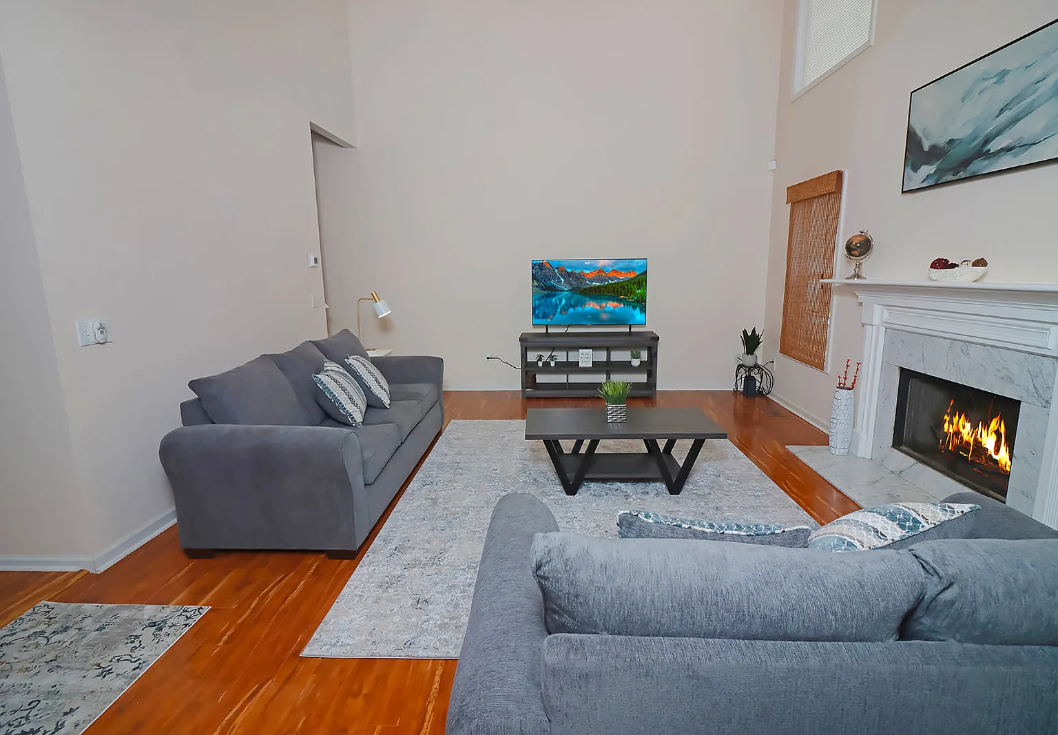 4 bed, 2.5 bath, 2946 sqft, $7,000 — Photo 1