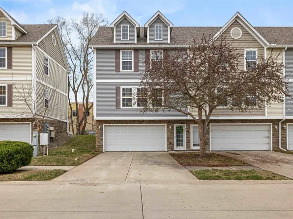 5566 Boston Ct, Johnston, IA 50131