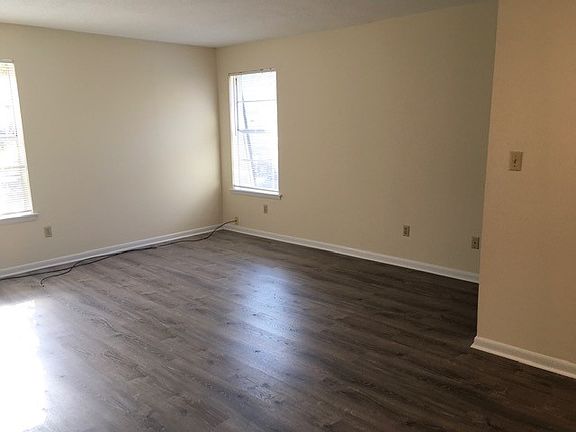 5th image of 1001 30th St S