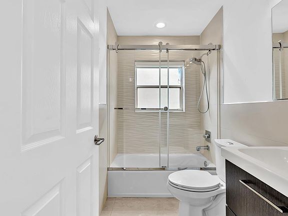 5th image of 3307 SW 49TH Street