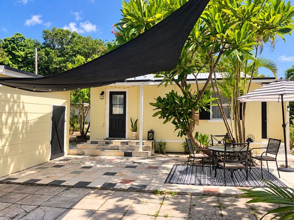 369 Buttonwood Dr
