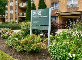2445 Woodward Ave #503, Burlington, ON L7R 1V3