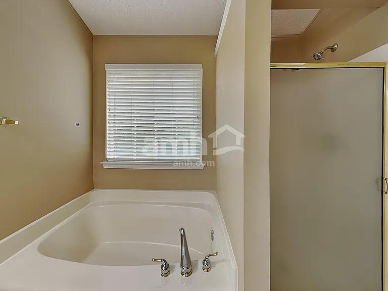 253 Woodcreek Way — Photo 14