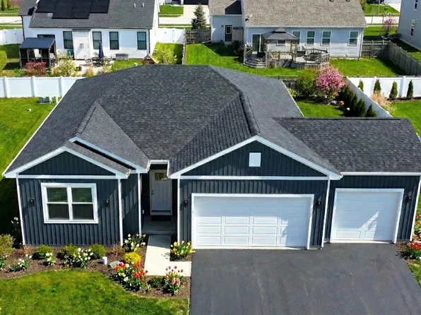 1004 Joshua Ln, Genoa, IL 60135