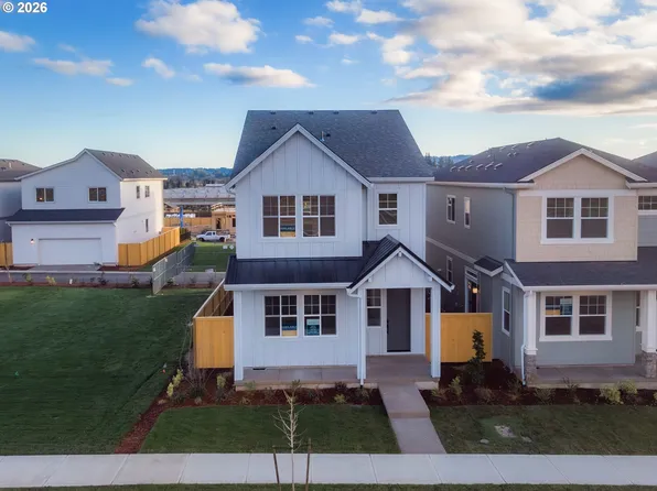 16850 SW Cairn Ln, Sherwood, OR 97140