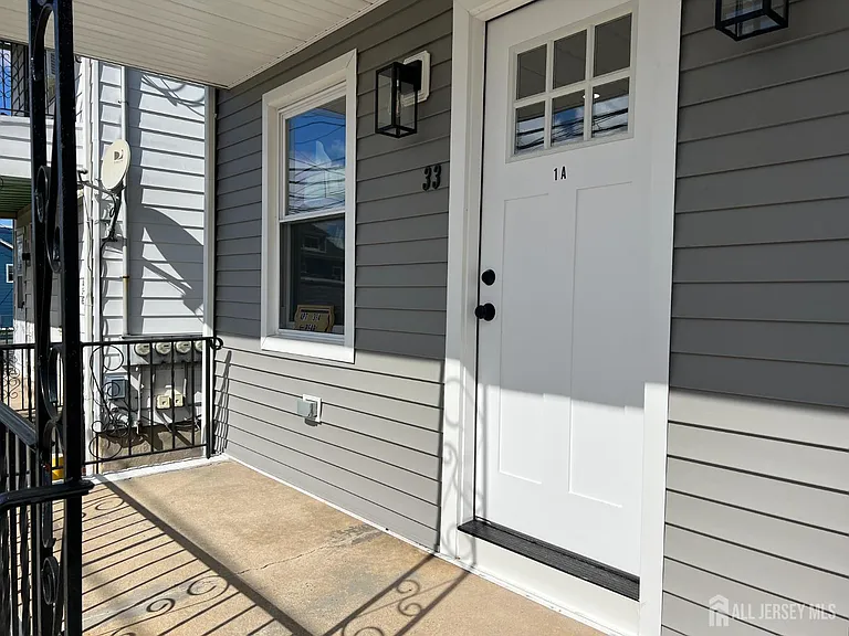 33 Obert St #1A — Photo 1