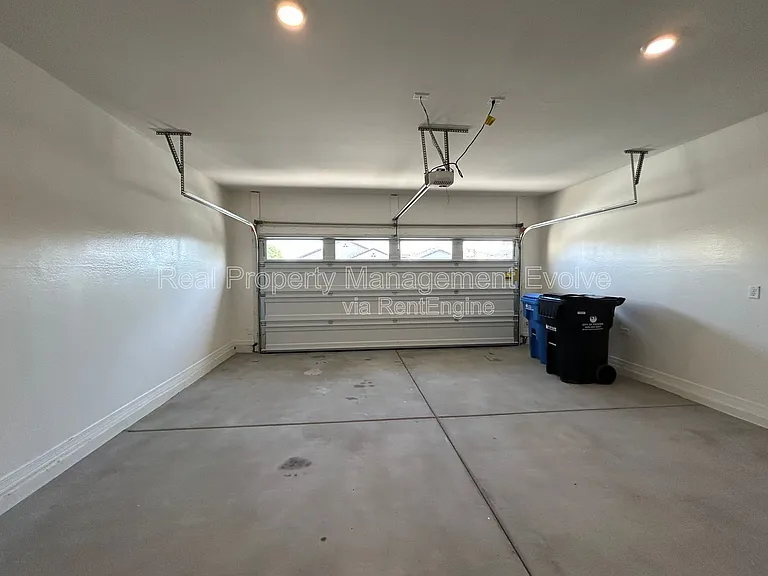 6511 W Magdalena Ln — Photo 25