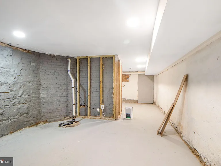 2231 Orem Ave — Photo 4