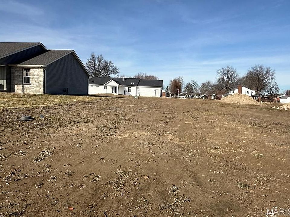 2nd image of 609 Cobblestone Ln