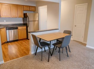 1100 N Plum Grove Rd APT 313, Schaumburg, IL 60173