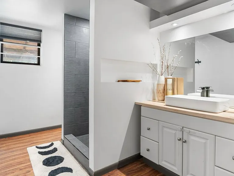 3703 Valley Ridge Dr — Photo 5