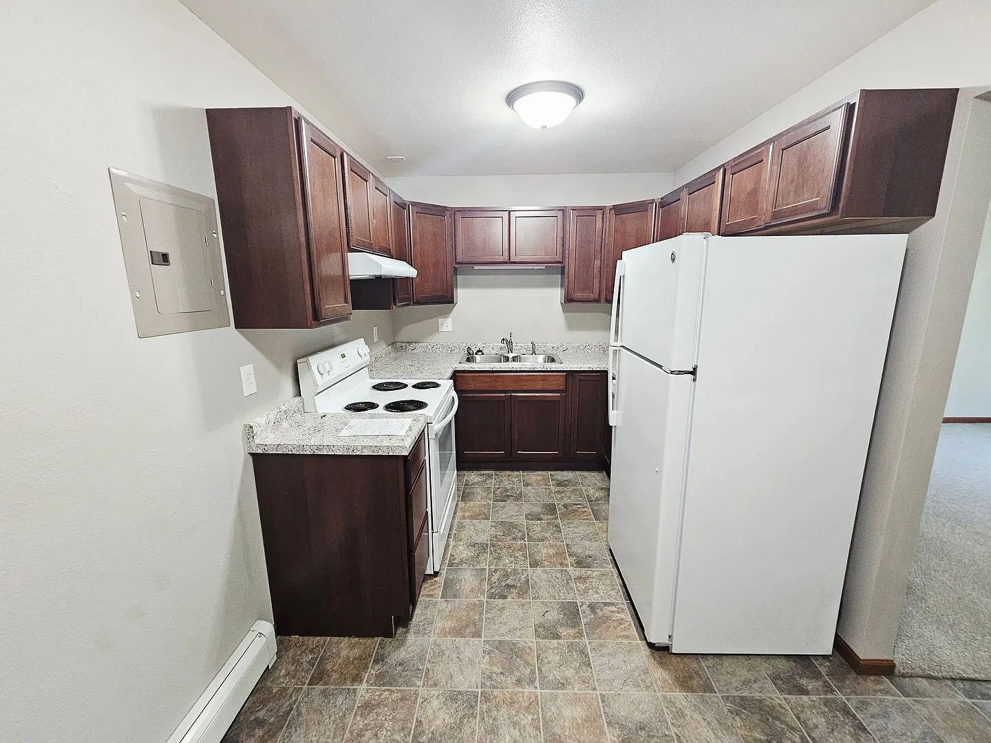 121 W Interstate Ave — Photo 1