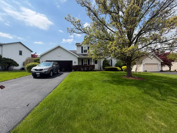 79 Mickens Bnd, West Henrietta, NY 14586
