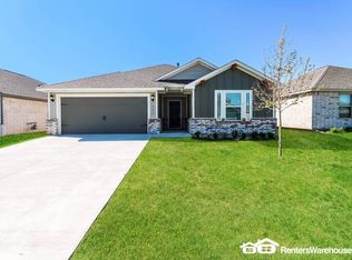 1004 NW 3rd St, Newcastle, OK 73065