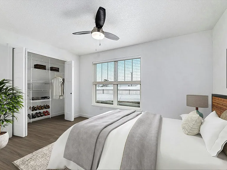 The Grove Apartment Homes — Photo 10