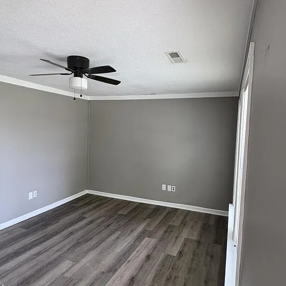 804 N Capelle St — Photo 5