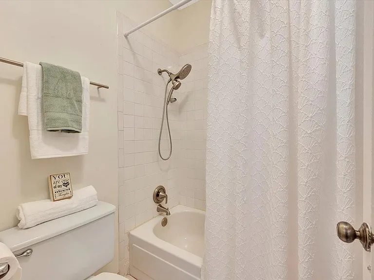 11711 Memorial Dr #135 — Photo 14