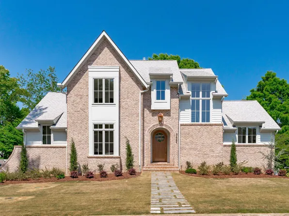 3442 Redbud Ln, Raleigh, NC 27607