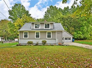 9043 Howland Springs Rd SE, Warren, OH 44484