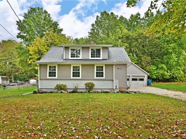 9043 Howland Springs Rd SE, Warren, OH 44484