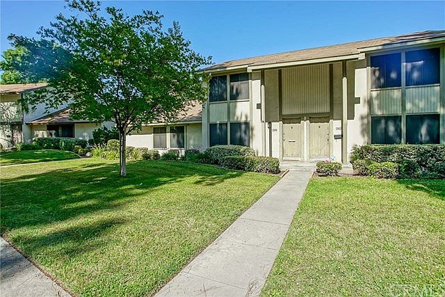 1st image of 1344 N San Diego Ave #29