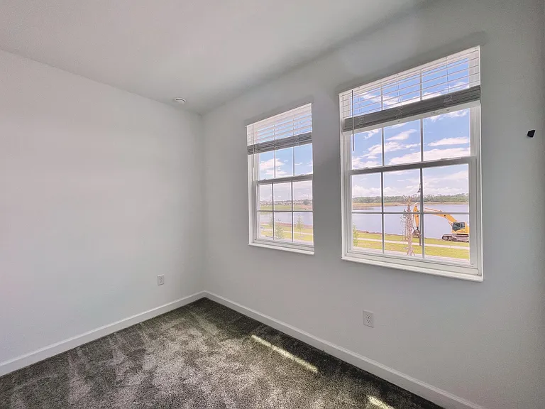 2975 Addison Blvd — Photo 10