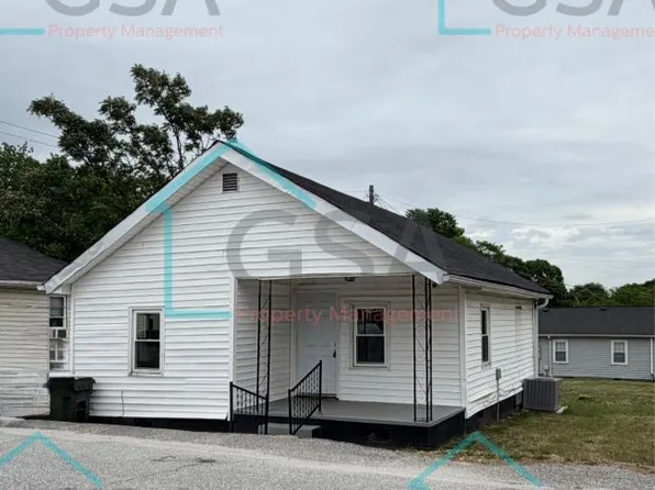222 Earl St, Greer, SC 29651