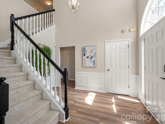 3rd image of 8518 Dennington Grove Ln