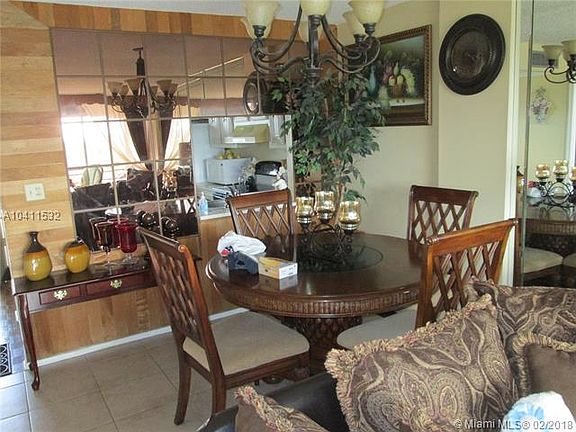 4th image of 111 Royal Park Dr APT 4D