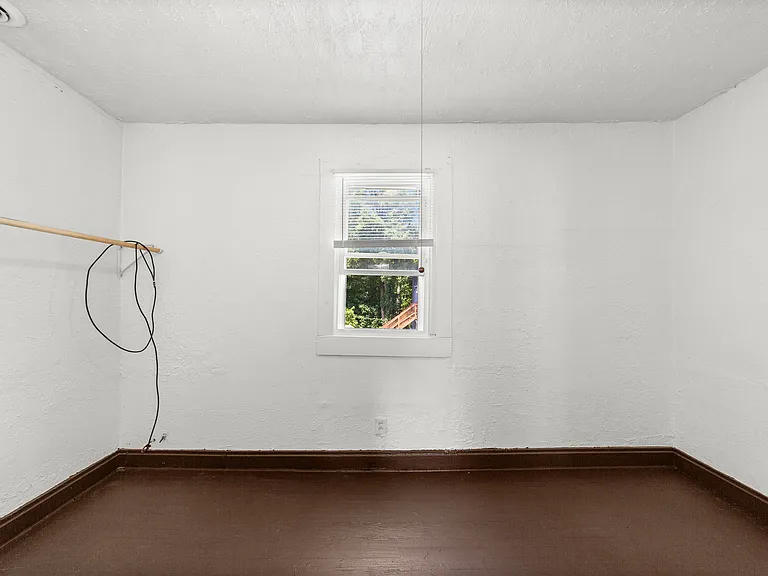 8302 Sowinski Ave #UP — Photo 6