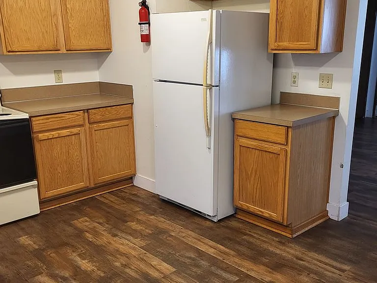 4483-4485 Campbell Dr SE — Photo 6