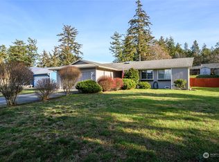 2180 Westwood Pl, Oak Harbor, WA 98277