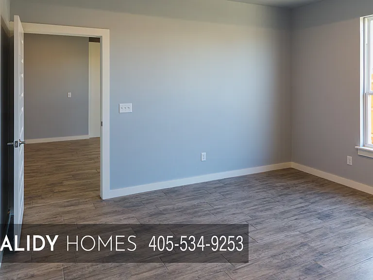 629 Remington Ave — Photo 37