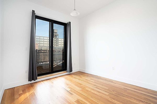 1st image of 162 Throop Ave #3B